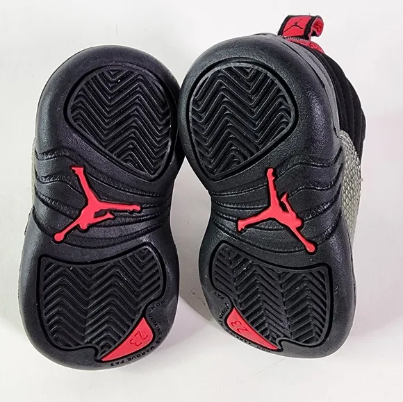 Nike Jordan 12 Retro sneakers ( Rare)