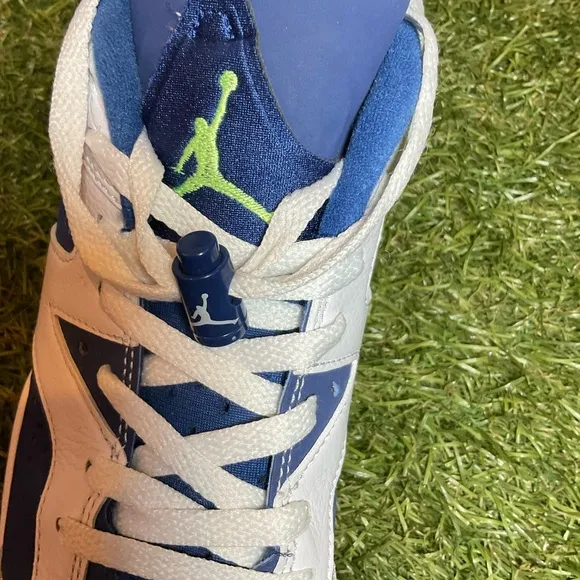Nike Jordan 6 Retro Low Ghost Green Sneakers