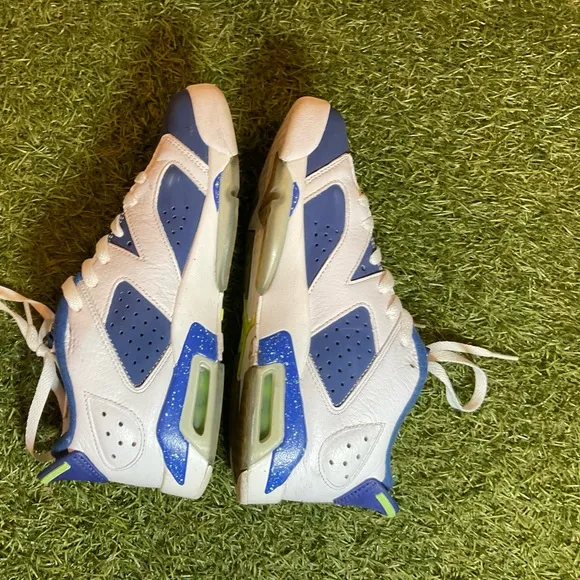 Nike Jordan 6 Retro Low Ghost Green Sneakers