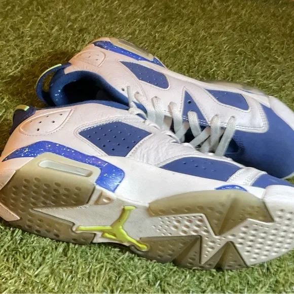 Nike Jordan 6 Retro Low Ghost Green Sneakers