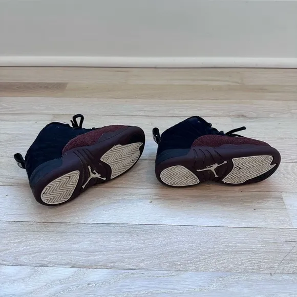 Nike Jordan Kids Black and Burgundy Sneakers