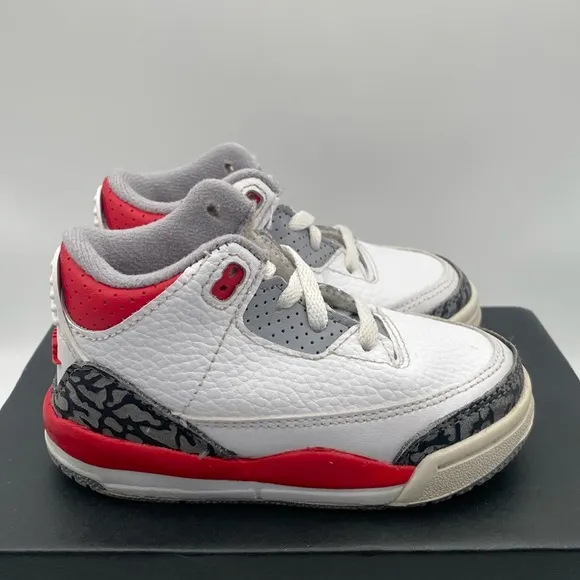 Nike Jordan Toddler's Jordan 3 Retro &quot;Fire Red&quot; White/Fire Red-Black 6C