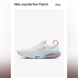 Nike joyride run flyknit pink and white Sneakers