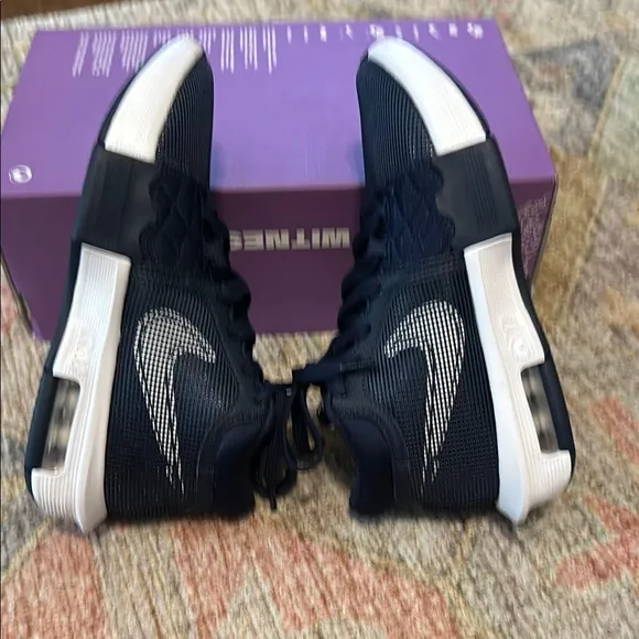 Nike Lebrón Witness Blue Sneakers