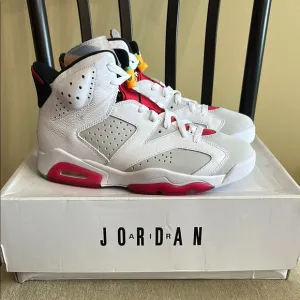 Nike Men’s Air Jordan 6 Retro Basketball Sneakers Sz 8