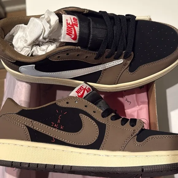 Nike Men's Black and Brown Sneakers