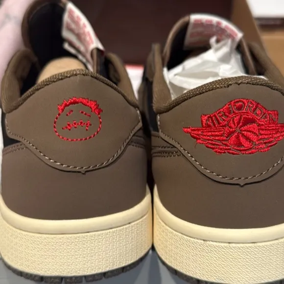 Nike Men's Black and Brown Sneakers