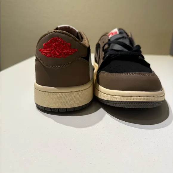 Nike Men's Black and Brown Sneakers