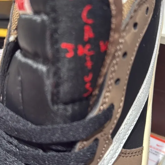 Nike Men's Black and Brown Sneakers