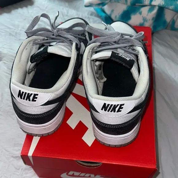 Nike Metallic Black/White Dunks