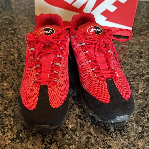 Nike Red and Black Air Max Sneakers EUC 10.5