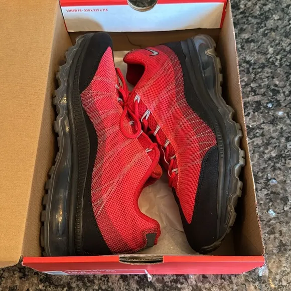 Nike Red and Black Air Max Sneakers EUC 10.5