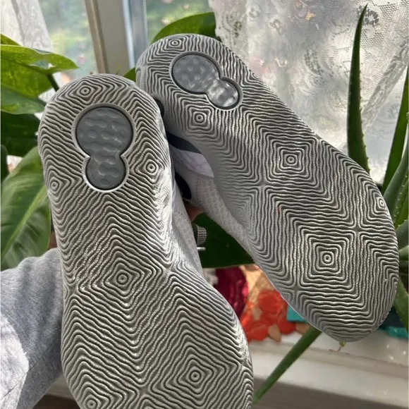 Nike Renew Elevate Photon Dust Gray Athletic Sneakers