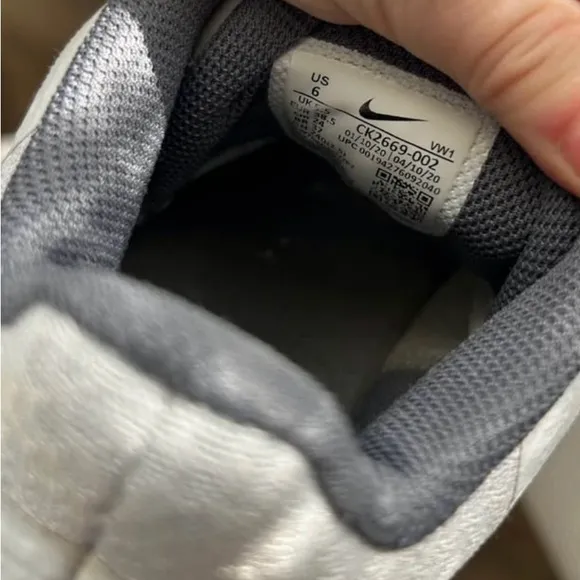 Nike Renew Elevate Photon Dust Gray Athletic Sneakers