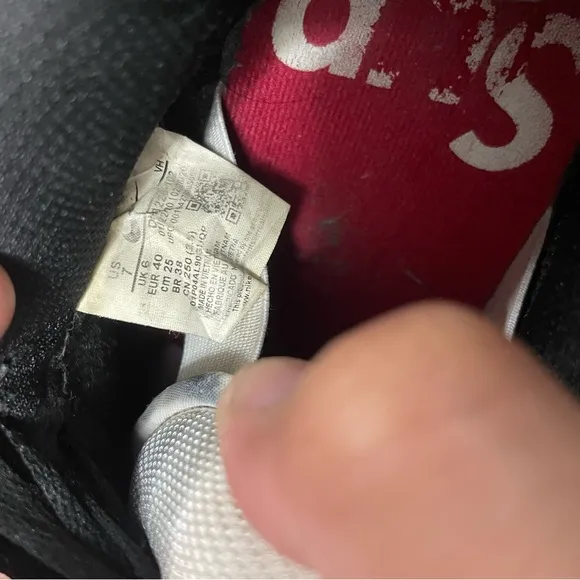 Nike supreme SB low black stars 2021