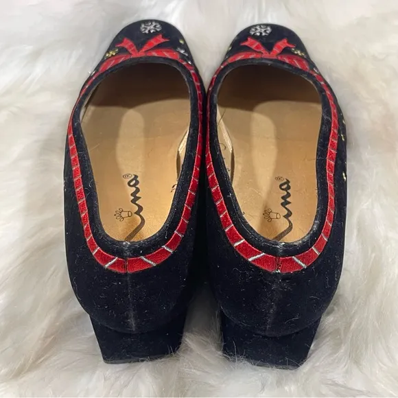 NINA Black Velvet Embroidered Flats