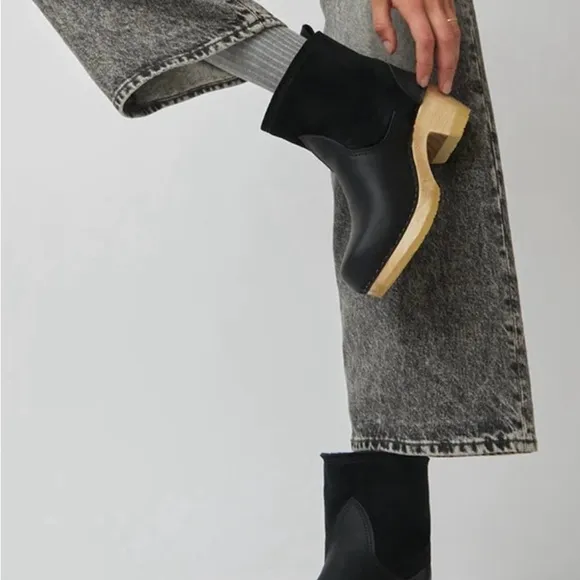 No.6 Pull On Shearling Mid Heel Boots
