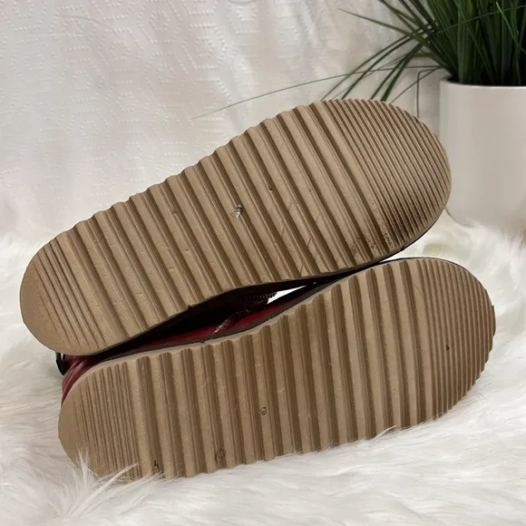 North Star Trading Co Shearling Slipper Boots 8