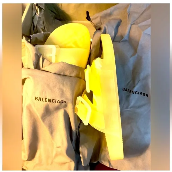 NW originally Box Made in Italy Balenciaga White Sandals. Size C 38. USA size 8