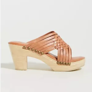 NWOB beek Sparrow Tan Leather Clog Sandals