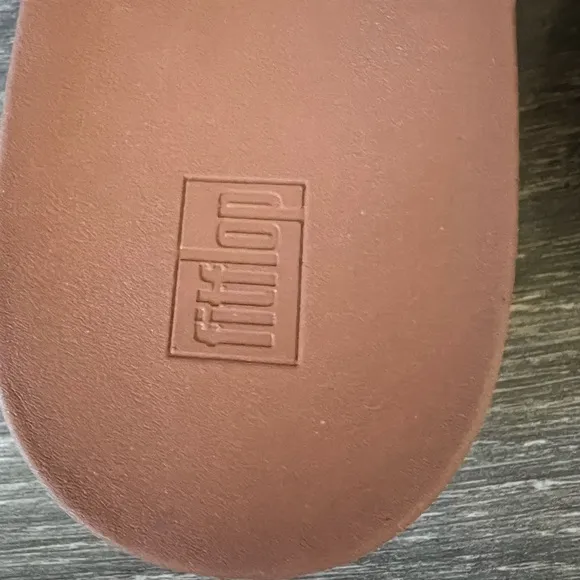 NWOB! FitFlop Tiera Swirl Knot Gladiator T-Strap Sandal in a Terracotta Orange 8