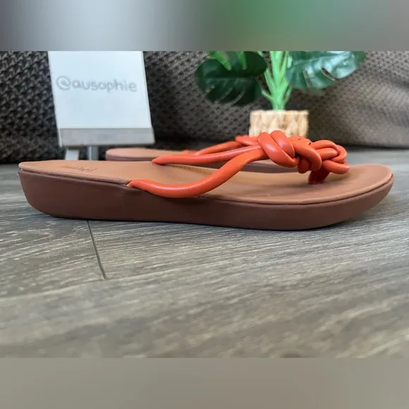 NWOB! FitFlop Tiera Swirl Knot Gladiator T-Strap Sandal in a Terracotta Orange 8