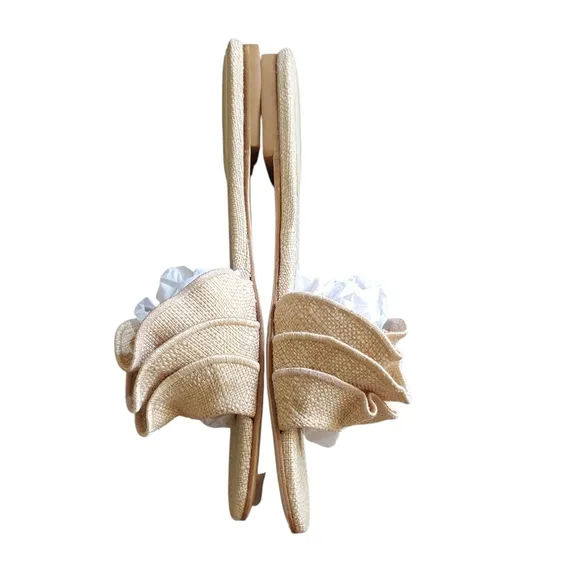 NWOB Larroude Ivy Ruffle Slide Sandals (7)