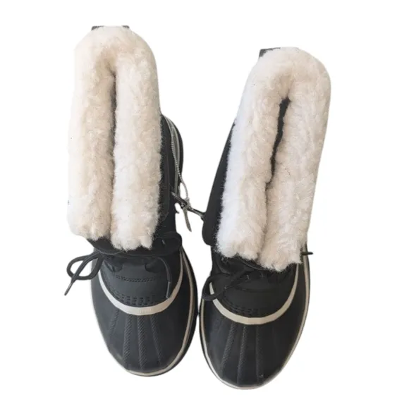 NWOB Sorel Caribou Boots 6.5
