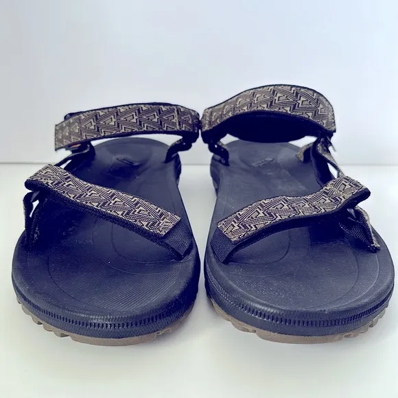 NWOB Teva Men's Winsted Sandal