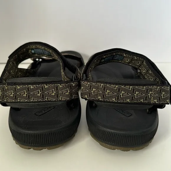 NWOB Teva Men's Winsted Sandal