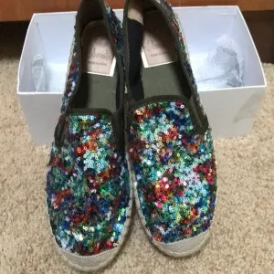 NWOB! VIDORRETA Size 11 Simone Sequined espadrilles