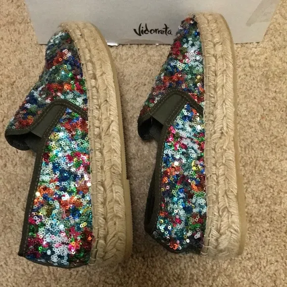 NWOB! VIDORRETA Size 11 Simone Sequined espadrilles