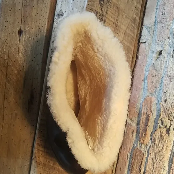NWOT - Born Danila Leather Shearling Boots - 9.5