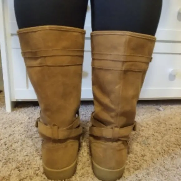 NWOT Coach Boots New Size 9