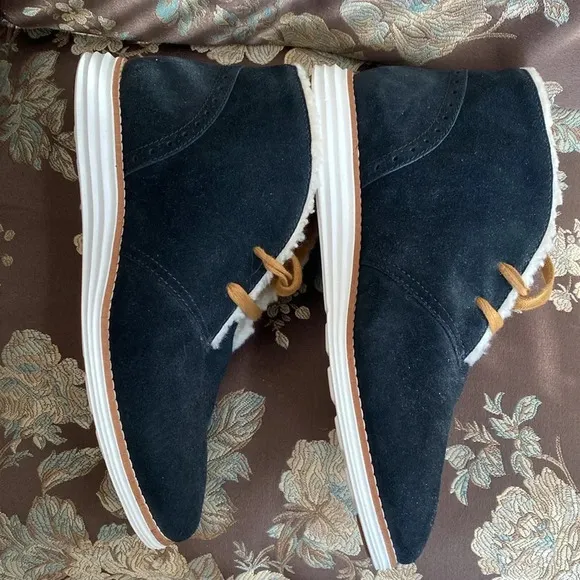 NWOT Cole Haan Grand Suede Black Ankle Chukka Boots Sherpa Lined Women's 9 B