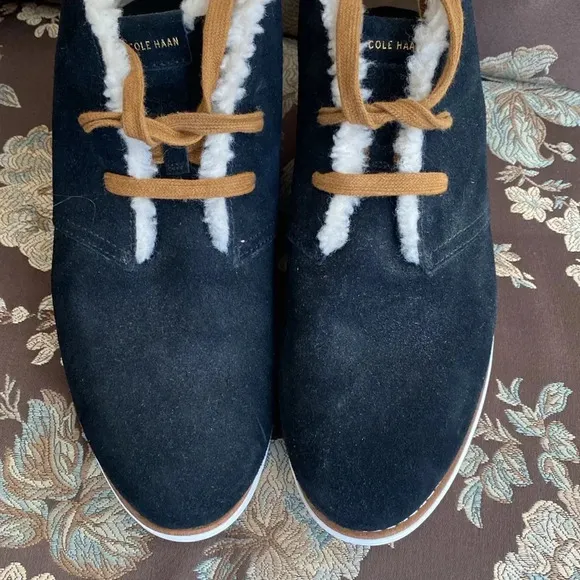 NWOT Cole Haan Grand Suede Black Ankle Chukka Boots Sherpa Lined Women's 9 B