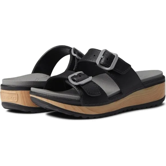 NWOT Dansko Kandi Eva Sandal, Size 37