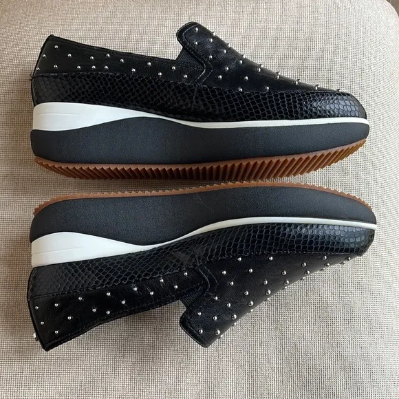 NWOT DONALD PLINER LIZZEE COMFY SLIP ON STUDDED PLATFORM LEATHER SHOES SIZE 8M