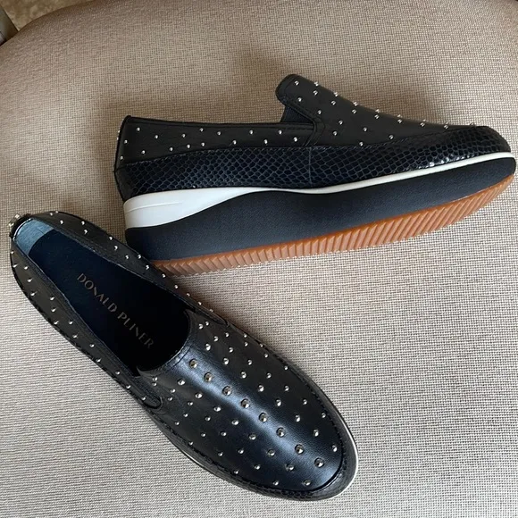 NWOT DONALD PLINER LIZZEE COMFY SLIP ON STUDDED PLATFORM LEATHER SHOES SIZE 8M