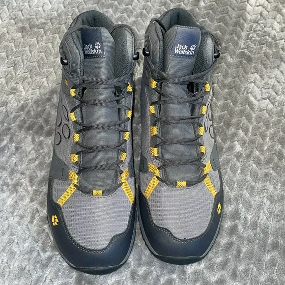 NWOT Jack Wolfskin Activate Texapore Mid hiking boots. Comfort Fit. Size 11.5