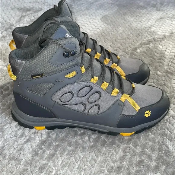 NWOT Jack Wolfskin Activate Texapore Mid hiking boots. Comfort Fit. Size 11.5