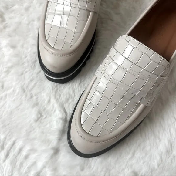 NWOT M. Gemi Croc Embossed Leather Elsa Platform Lug Loafers Oyster Size 38/7.5