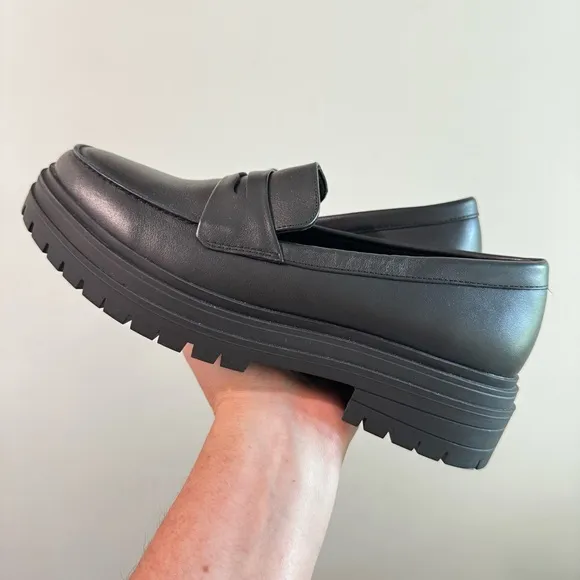 NWOT Quince Black Italian Leather Lug Sole Loafers Size 7.5