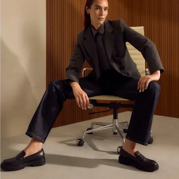 NWOT Quince Black Italian Leather Lug Sole Loafers Size 7.5