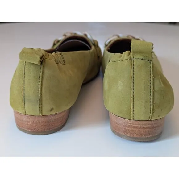 NWOT Sofft Kadyn Leather Pear Green Chain Link Flats Moccasins Slip-on Shoes 8.5