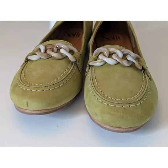 NWOT Sofft Kadyn Leather Pear Green Chain Link Flats Moccasins Slip-on Shoes 8.5