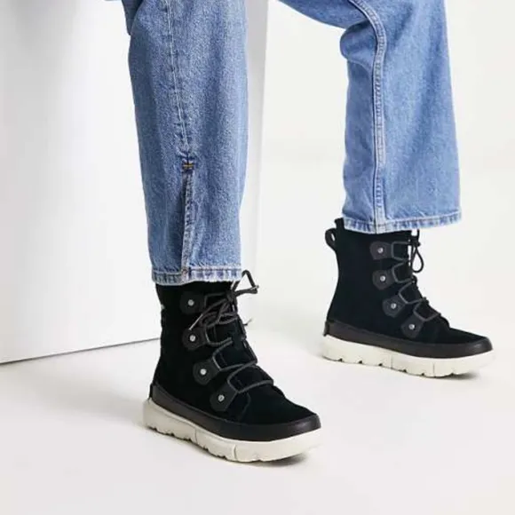 NWOT Sorel Explorer II Joan Faux Fur Waterproof Lace Up Boots in Black Fawn
