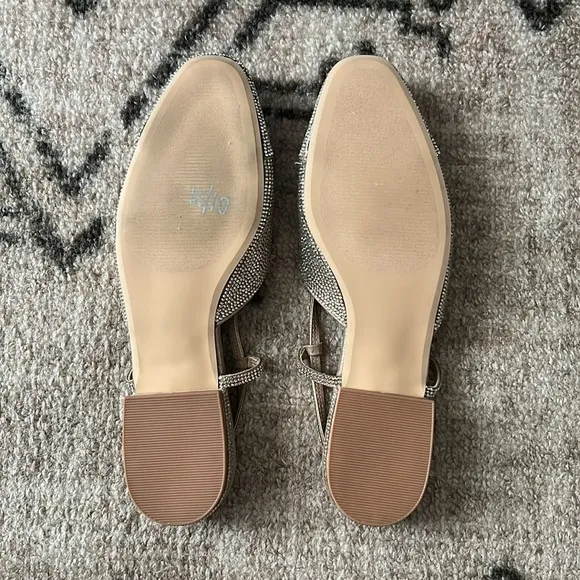 💫NWOT - STEVE MADDEN Women's Belinda-R Embellished Slingback Flats Size 9M