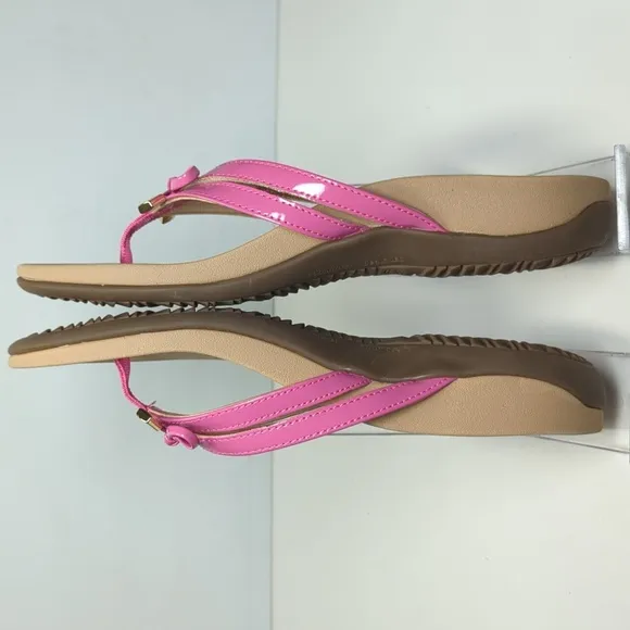 NWOT Vionic Bella X anniversary orthotic thong sandals women's size 6.5 EU 36.5