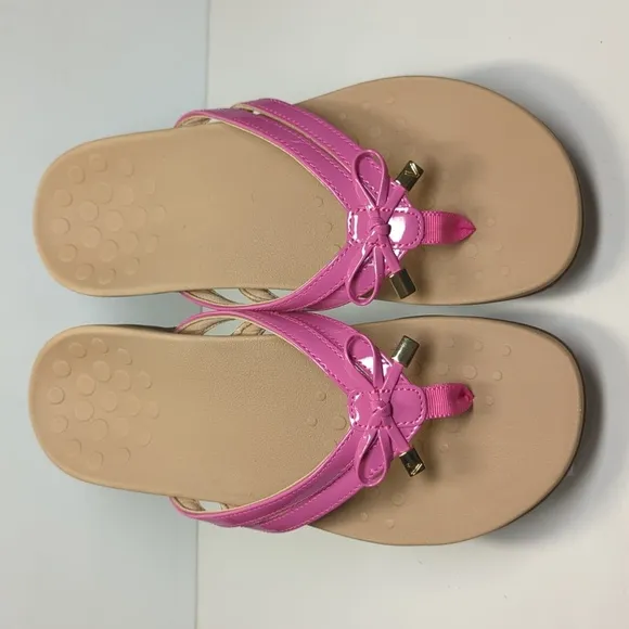 NWOT Vionic Bella X anniversary orthotic thong sandals women's size 6.5 EU 36.5